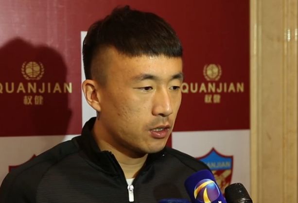黑丝美女被艹